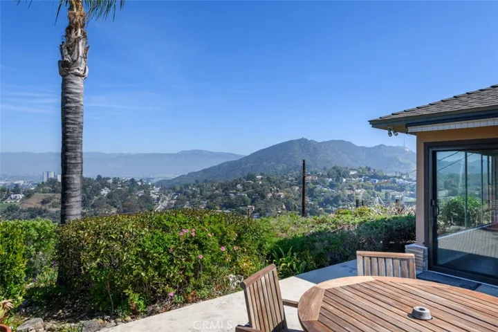3118 Goodview Trail, Los Angeles, California 90068