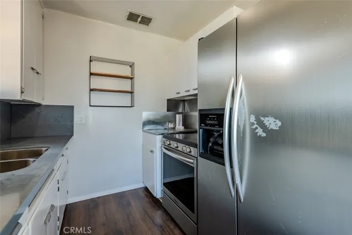3118 Goodview Trail, Los Angeles, California 90068