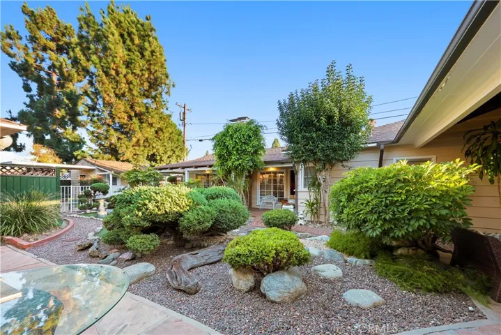 7904 7th, Downey, California 90241