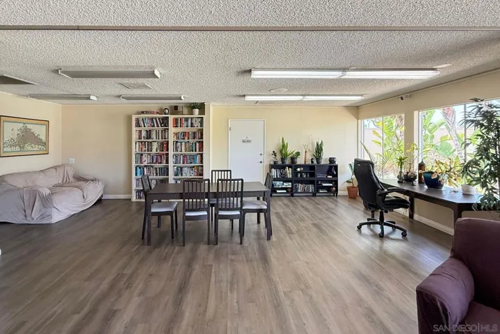 2003 Bayview Heights Dr Spc 183, San Diego, California 92105