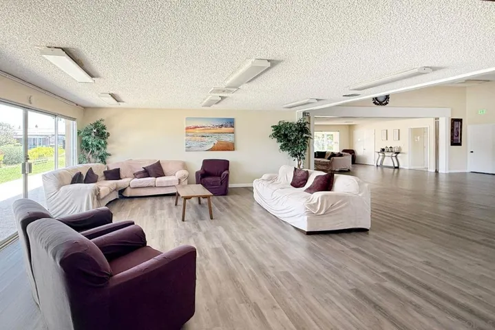 2003 Bayview Heights Dr Spc 183, San Diego, California 92105