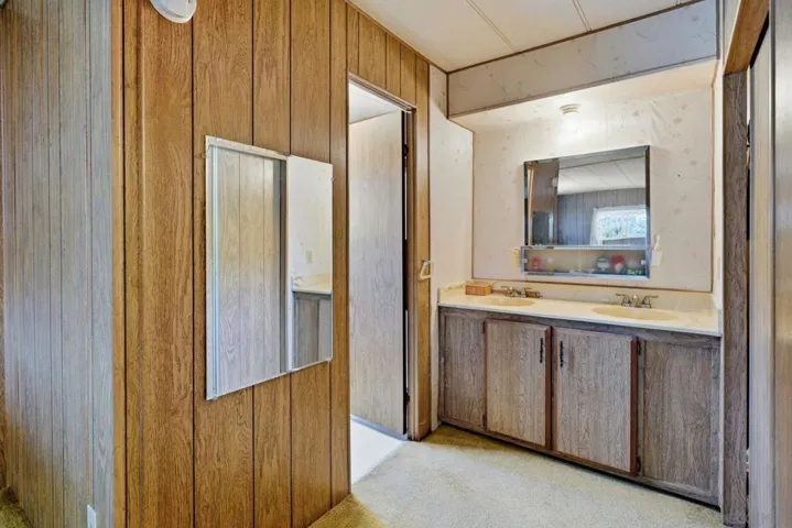 2003 Bayview Heights Dr Spc 183, San Diego, California 92105