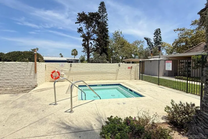 2003 Bayview Heights Dr Spc 183, San Diego, California 92105