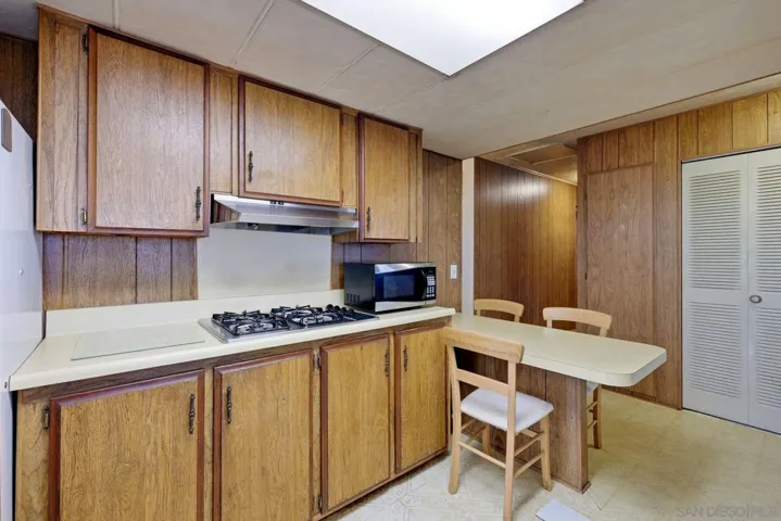 2003 Bayview Heights Dr Spc 183, San Diego, California 92105