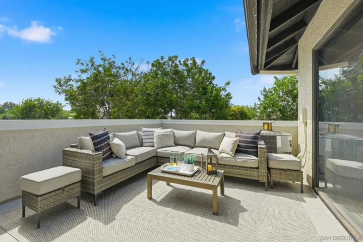 867 Hollyhock Ct, Carlsbad, California 92011