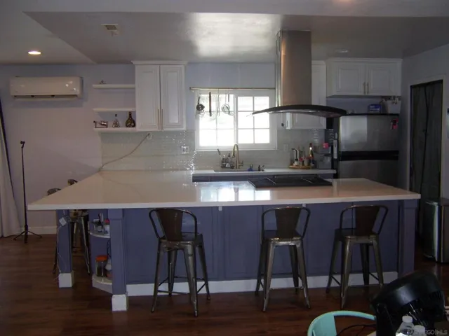7428 Forton Way, San Diego, California 92111