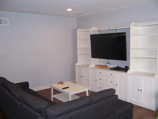 7428 Forton Way, San Diego, California 92111