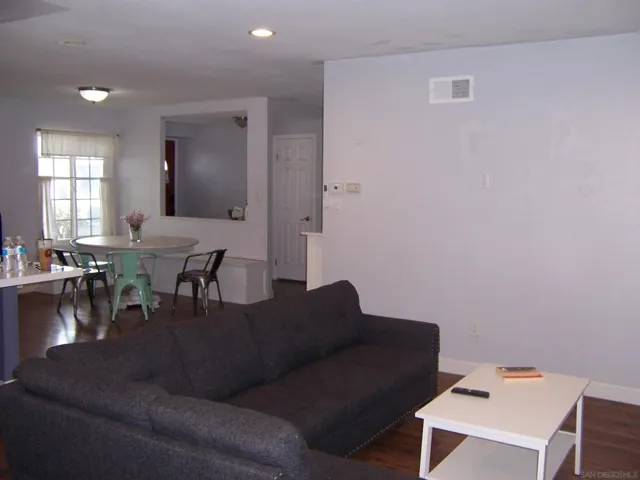 7428 Forton Way, San Diego, California 92111