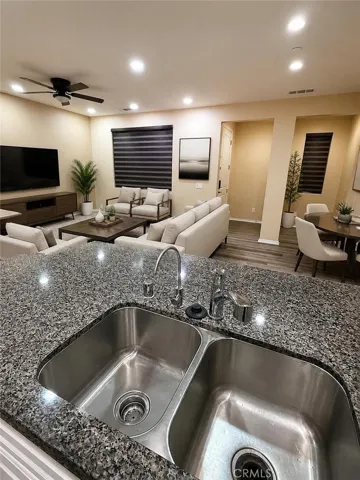 2818 E Berry Loop Privado 67, Ontario, California 91761