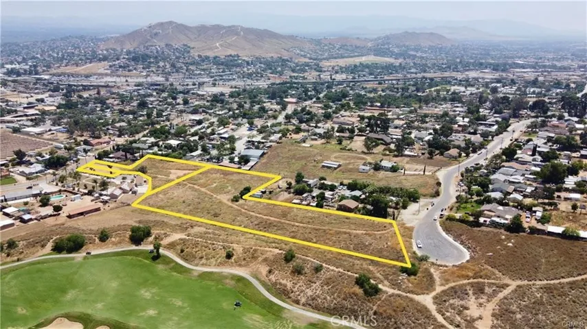 3450 Scenic Drive, Riverside, California 92509