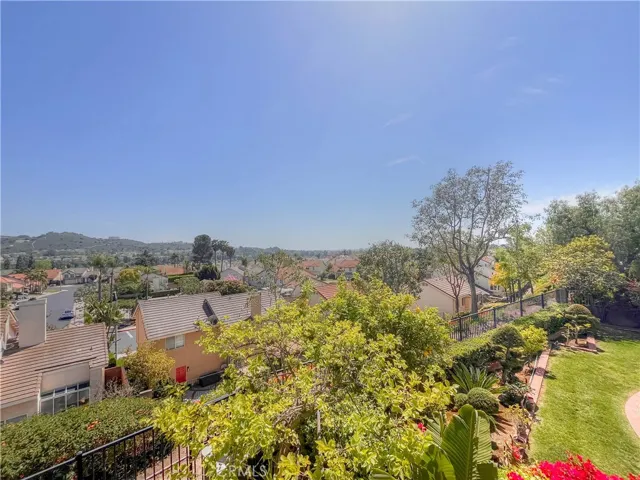16140 Ridgeview, La Mirada, California 90638