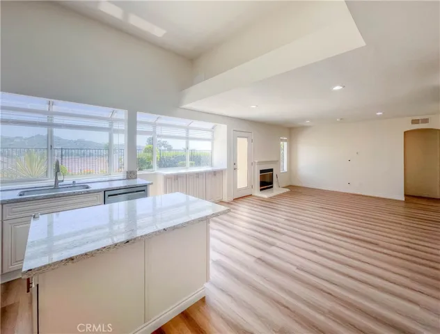 16140 Ridgeview, La Mirada, California 90638