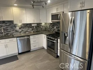 27535 Nivelada, Mission Viejo, California 92692
