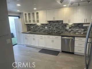 27535 Nivelada, Mission Viejo, California 92692