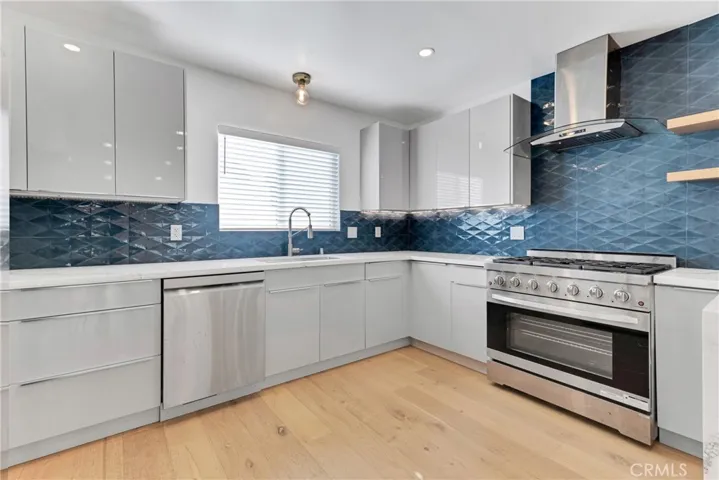 7841 W 83rd, Playa Del Rey, California 90293