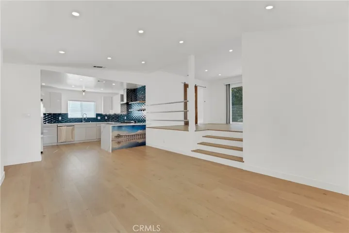 7841 W 83rd, Playa Del Rey, California 90293