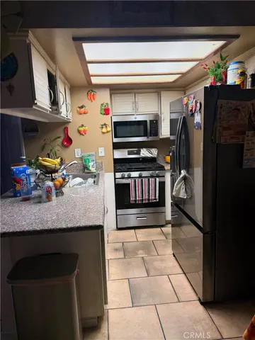 12601 Van Nuys 231, Pacoima, California 91331