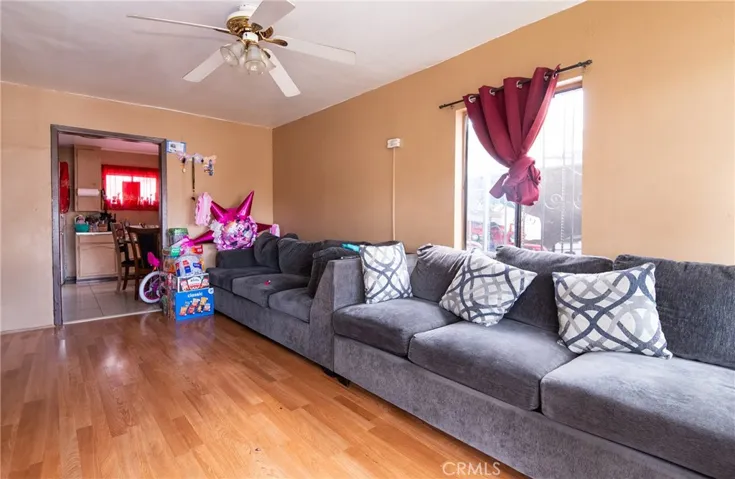 6938 Purdy Avenue, Bell Gardens, California 90201