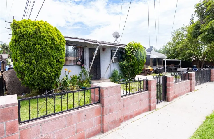 6938 Purdy Avenue, Bell Gardens, California 90201