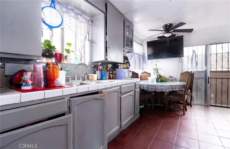 6938 Purdy Avenue, Bell Gardens, California 90201