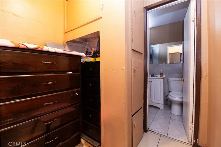 6938 Purdy Avenue, Bell Gardens, California 90201