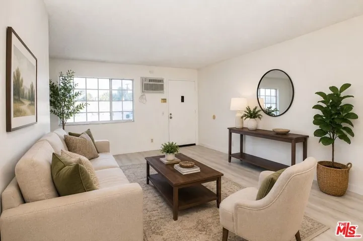 20930 Parthenia Street 207, Los Angeles, California 91304