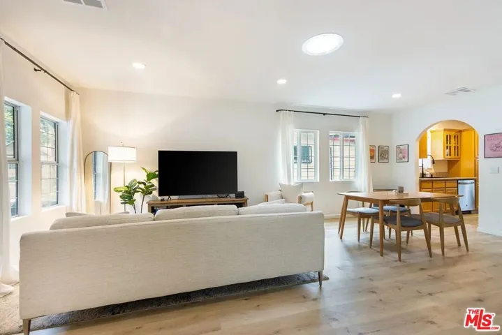 5934 Fayette Street, Los Angeles, California 90042