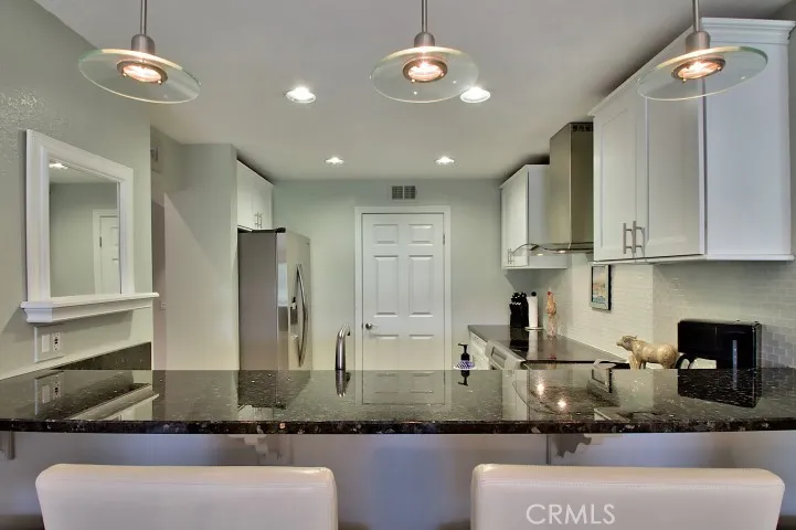 350 Villa Point, Newport Beach, California 92660