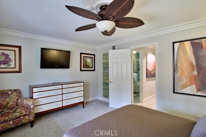 350 Villa Point, Newport Beach, California 92660