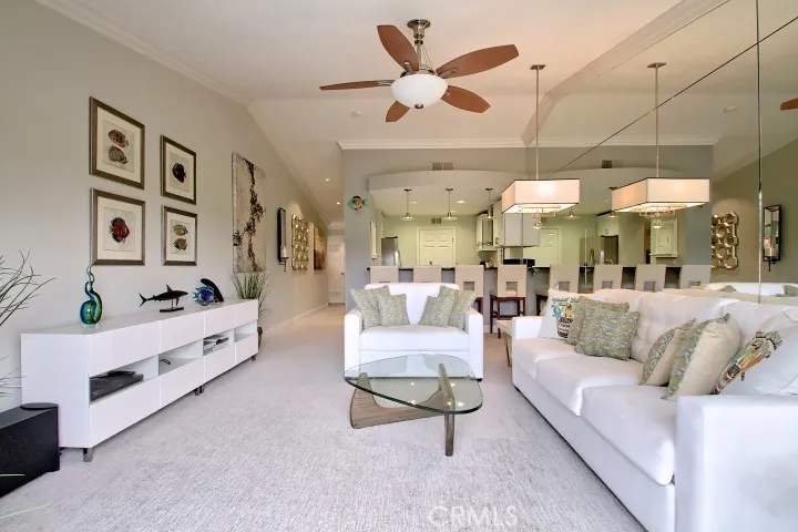 350 Villa Point, Newport Beach, California 92660