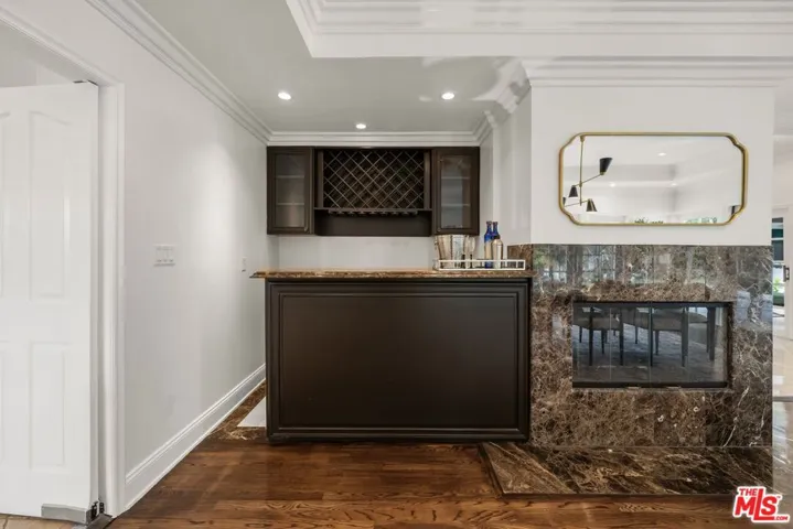9023 Alto Cedro Drive, Beverly Hills, California 90210