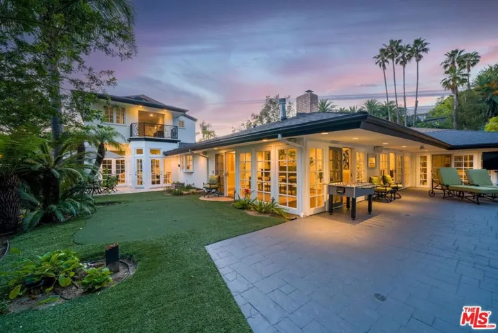 9023 Alto Cedro Drive, Beverly Hills, California 90210