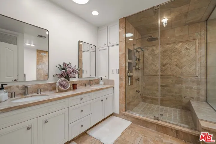 9023 Alto Cedro Drive, Beverly Hills, California 90210