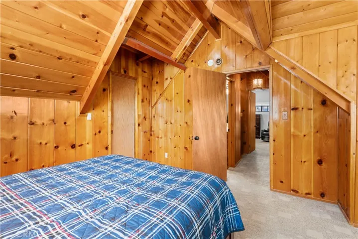 1869 Twin Lakes, Wrightwood, California 92397