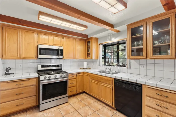 1869 Twin Lakes, Wrightwood, California 92397