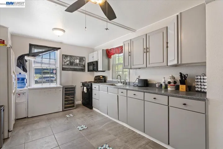 44 Parrott St, Vallejo, California 94590