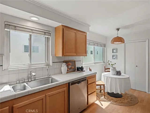 11260 Overland Avenue 19a, Culver City, California 90230