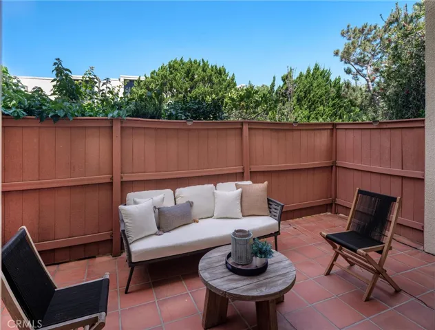 11260 Overland Avenue 19a, Culver City, California 90230