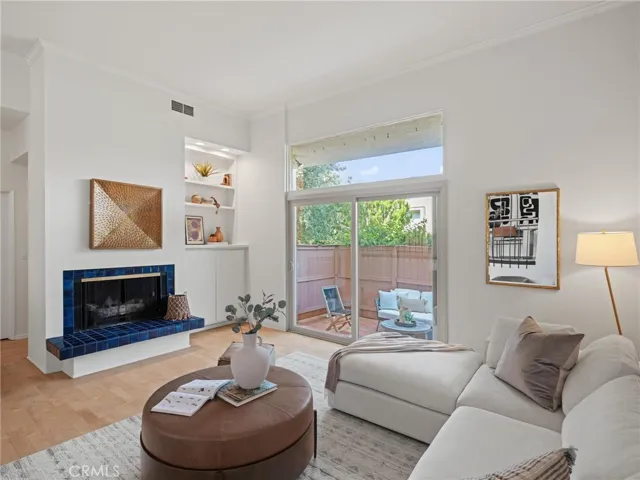 11260 Overland Avenue 19a, Culver City, California 90230