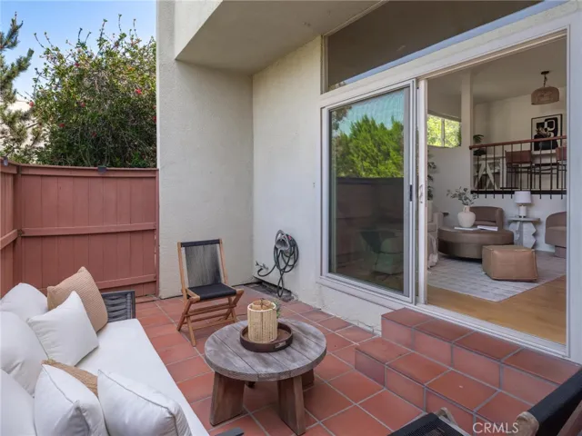 11260 Overland Avenue 19a, Culver City, California 90230