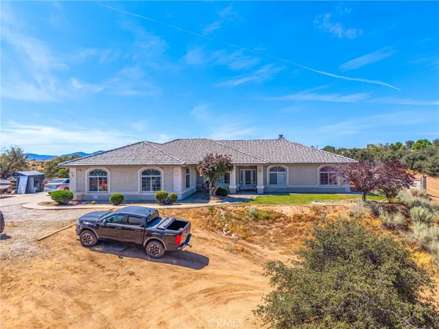 10505 Canyon, Oak Hills, California 92344