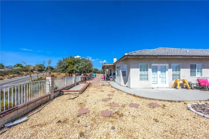 10505 Canyon, Oak Hills, California 92344