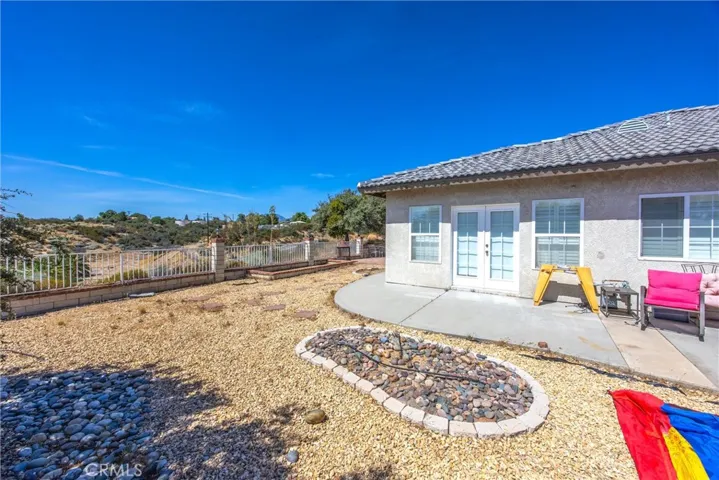 10505 Canyon, Oak Hills, California 92344