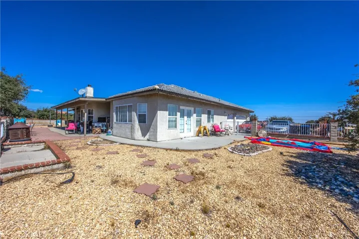 10505 Canyon, Oak Hills, California 92344