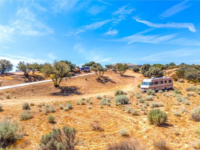 10505 Canyon, Oak Hills, California 92344