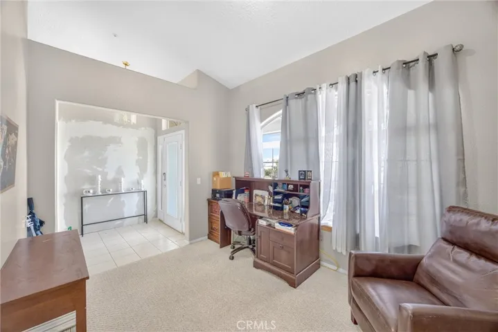 10505 Canyon, Oak Hills, California 92344