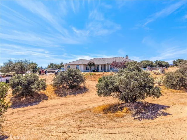 10505 Canyon, Oak Hills, California 92344