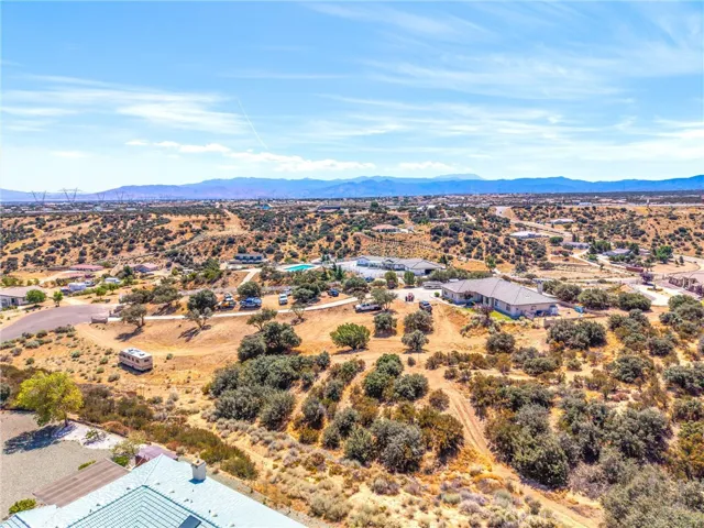 10505 Canyon, Oak Hills, California 92344