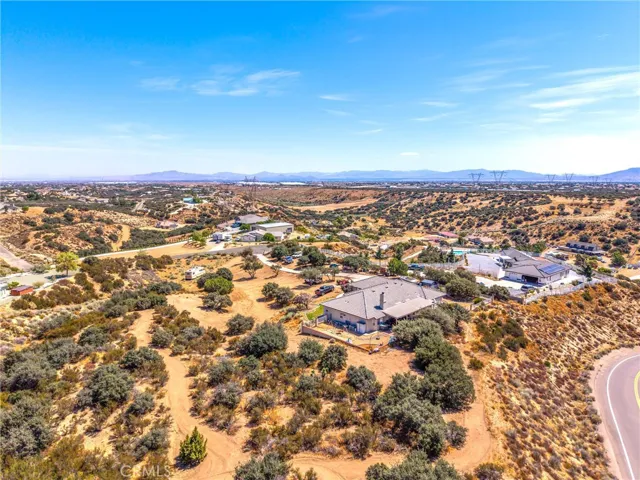 10505 Canyon, Oak Hills, California 92344