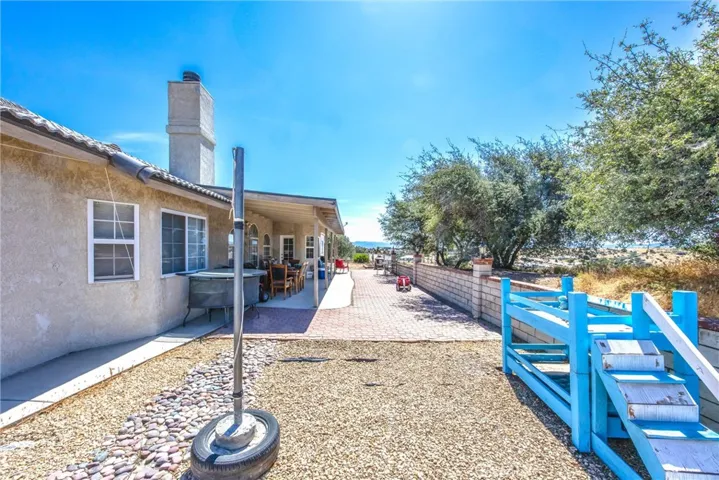 10505 Canyon, Oak Hills, California 92344